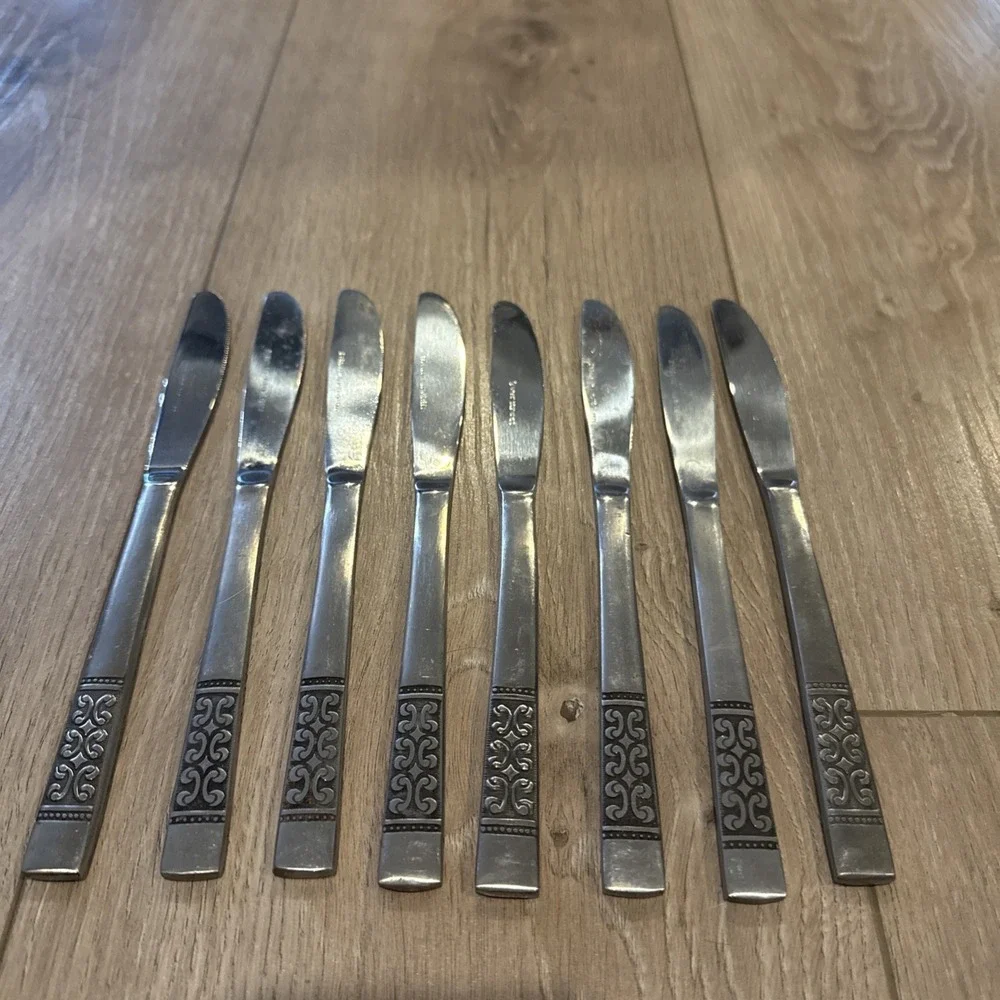 8 Dinner Knives CASA VISTA Rogers Stanley Roberts Stainless Korea‎ MCM